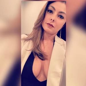 Meet your Posher, Ana